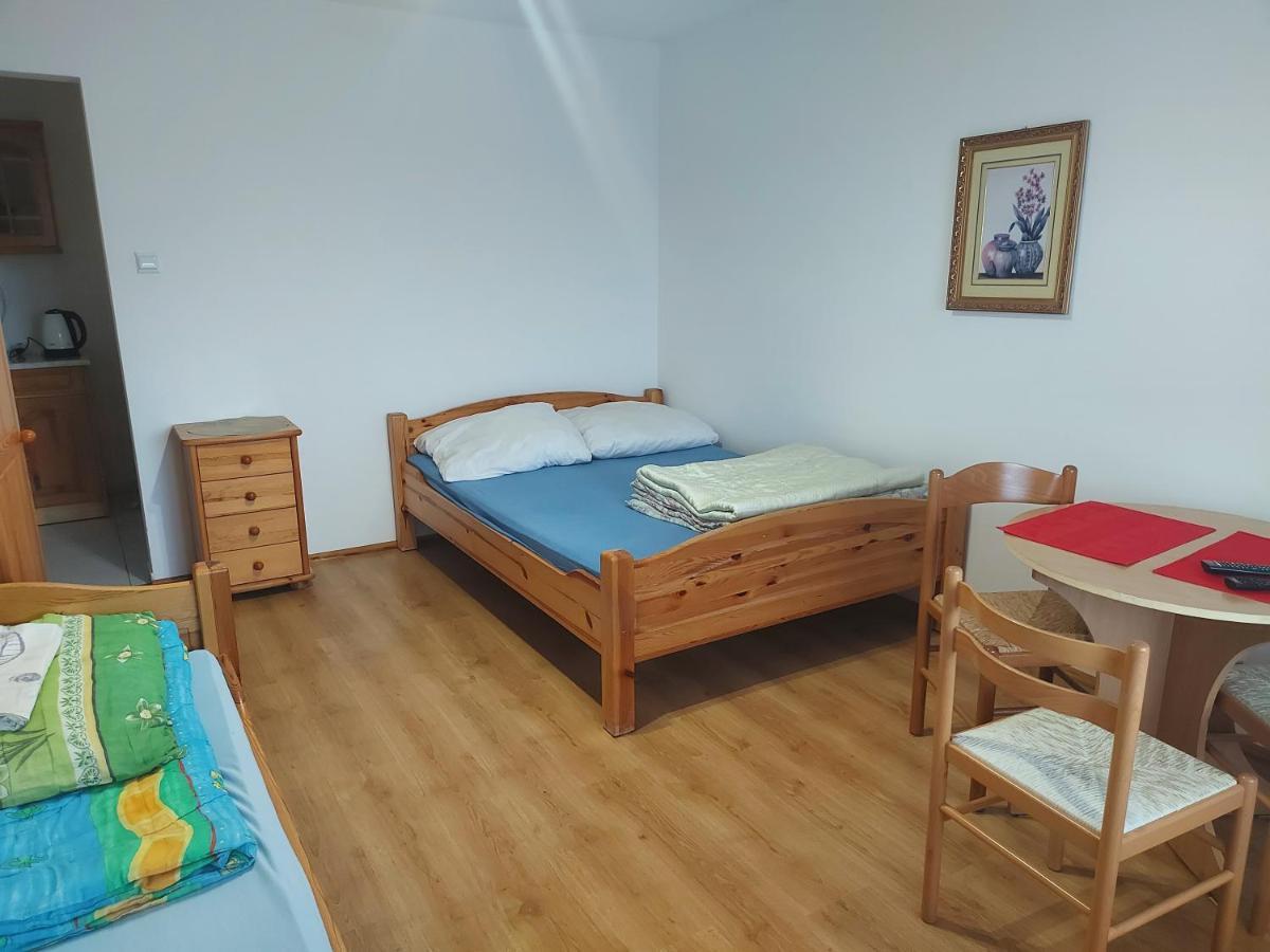 Pokoje Goscinne Tomasz Miedzywodzie Bagian luar foto