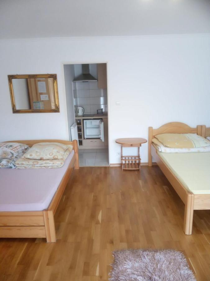 Pokoje Goscinne Tomasz Miedzywodzie Bagian luar foto