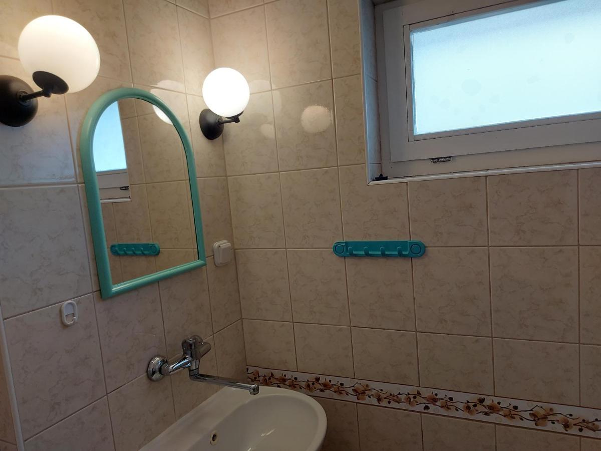 Pokoje Goscinne Tomasz Miedzywodzie Bagian luar foto