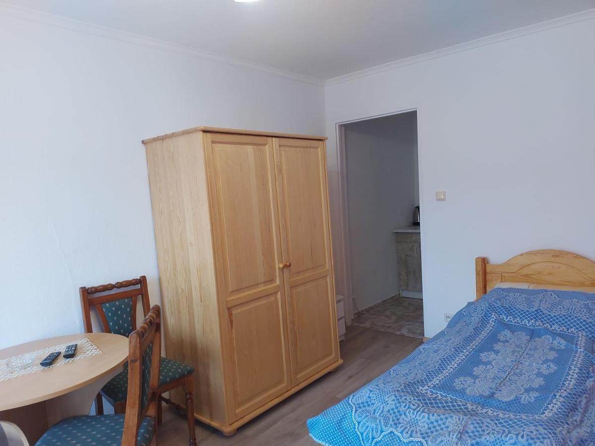 Pokoje Goscinne Tomasz Miedzywodzie Bagian luar foto
